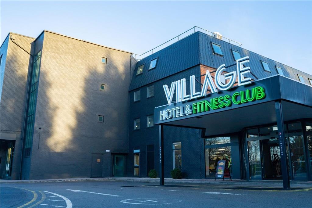 Village Hotel Bracknell Exterior photo